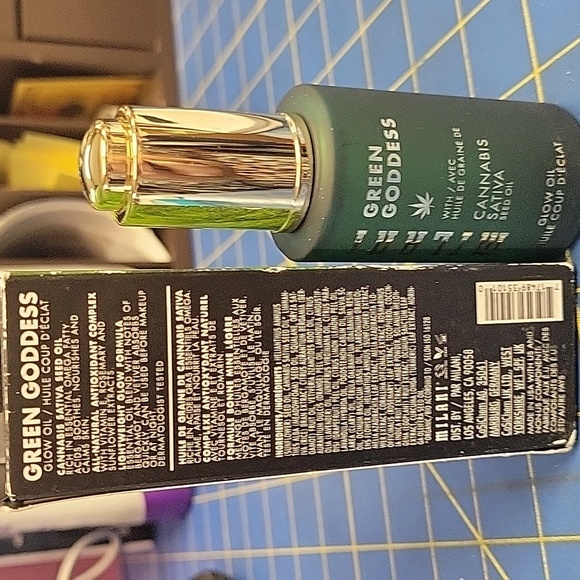 Milani Green Goddess Face Glow Oil 30ml NIB - Picture 3 of 4